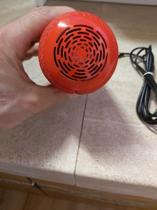 Pantone PT-BS001R1 cassa Portatile Rosso Bluetooth