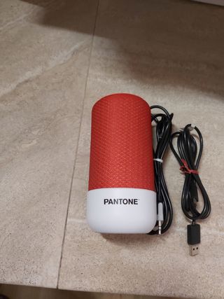 Pantone PT-BS001R1 cassa Portatile Rosso Bluetooth
