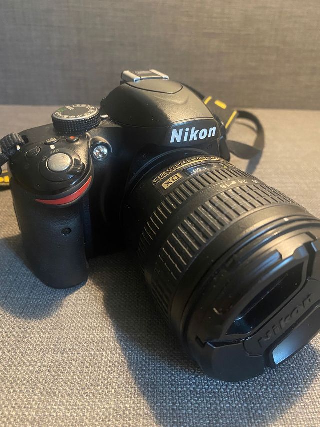 Nikon D3200 + Accesorios