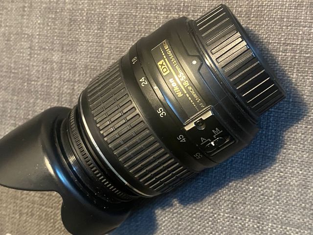 Nikon D3200 + Accesorios