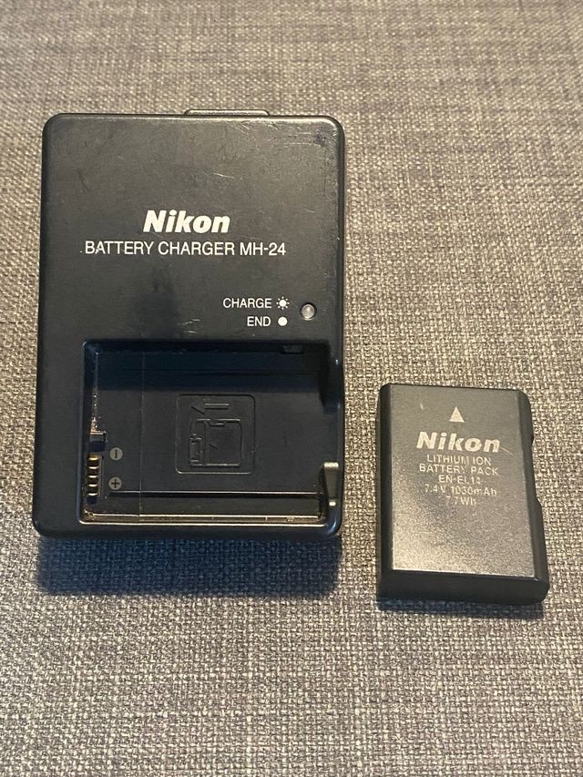 Nikon D3200 + Accesorios