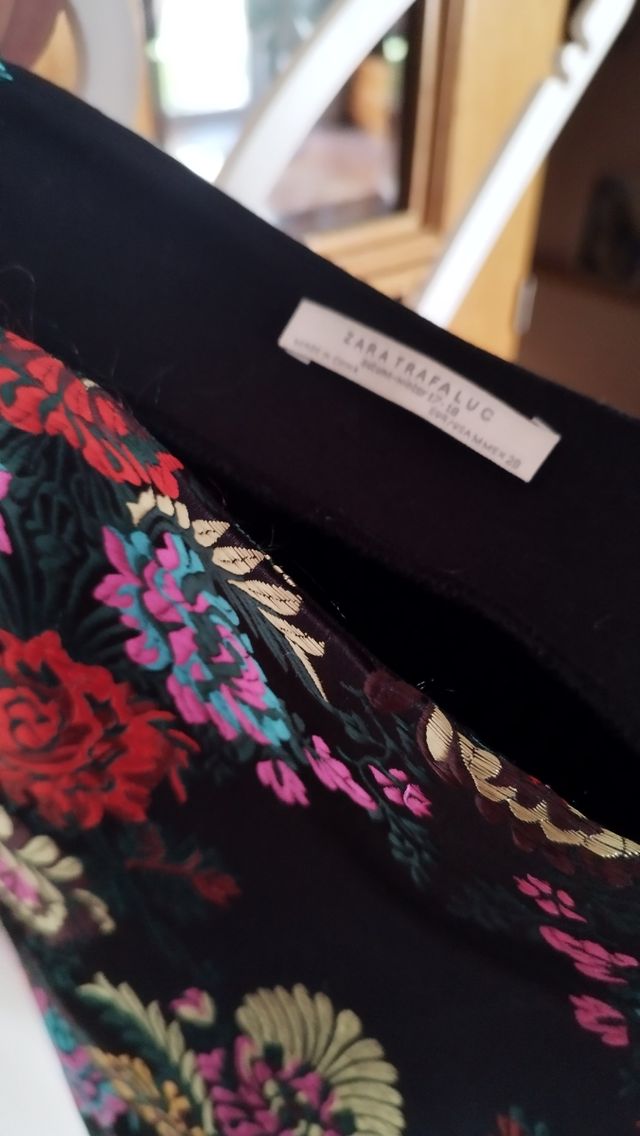 Vestido corto bordado negro, talla M Zara Trafaluc