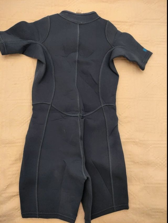 Traje neopreno talla 10 años