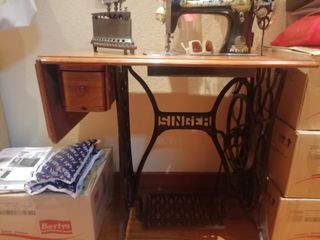 Máquina coser Singer Antigua