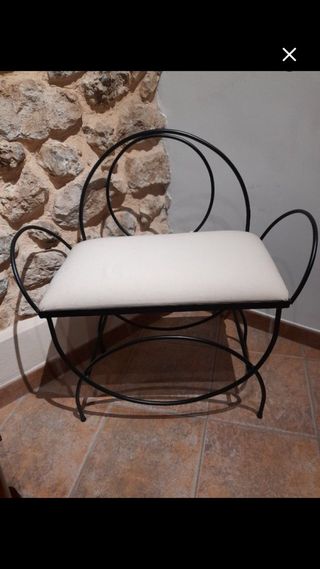 Sillón hierro negro - cojín beige