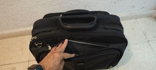 Maleta Kensington Contour con ruedas