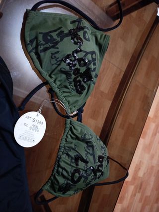Bikini Negro y Verde Militar - Talla 44