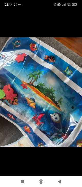 Alfombra inflable bebé