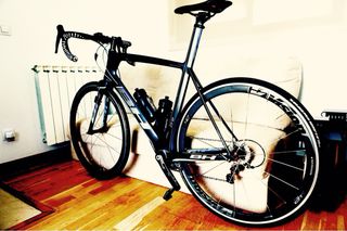 BH G6 PRO - Bicicleta Carbono con muchos extras.