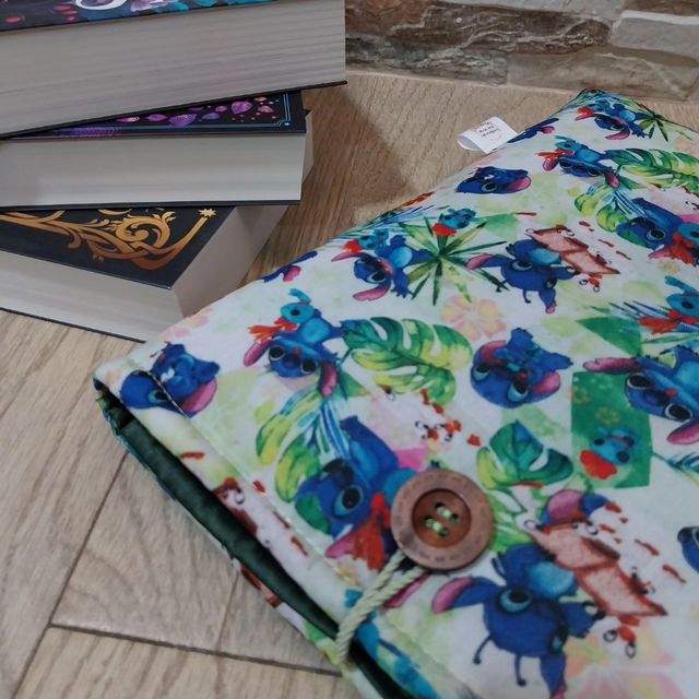 OFERTA 3X20€ 2x14€ Funda literaria STICH LECTOR