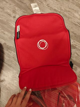 Saco, capota y cubrepiés Bugaboo rojos
