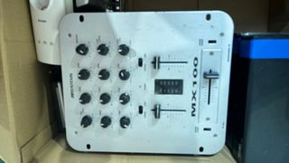 Mesa de mezclas JB Systems MX-100