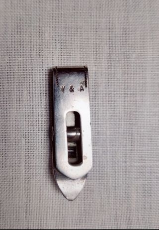 Pasador de corbata plata antiguo
