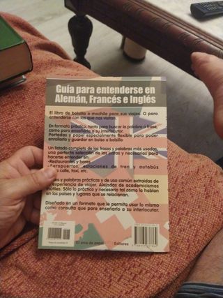 Guia para entenderse en alemán, francés e inglés.