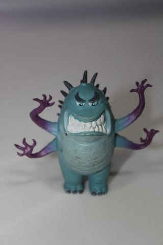 FIGURA PVC THADDEUS PHLEGM BILE DE MONSTERS PIXAR