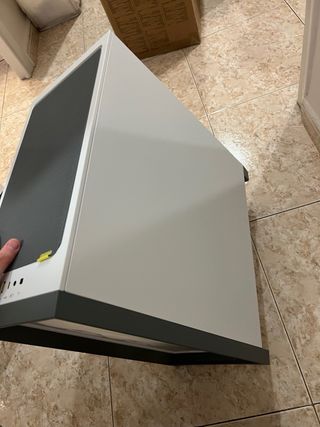 Torre PC Gamer - Gris y Blanca