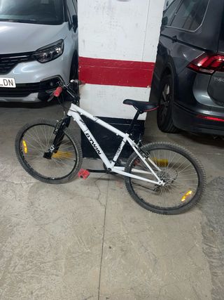 Bicicleta BTWIN Rockrider 300