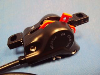 NUEVO. Freno delantero SHIMANO Deore MT501 850mm
