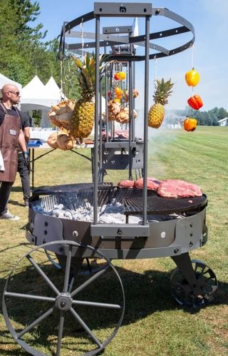 Parrilla Asador Argentina
Colaboración Caterings