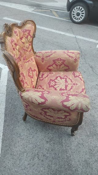 Butaca vintage orejera roja