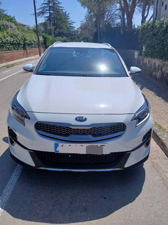 KIA XCeed 2021. 34000 kms. 160 CV