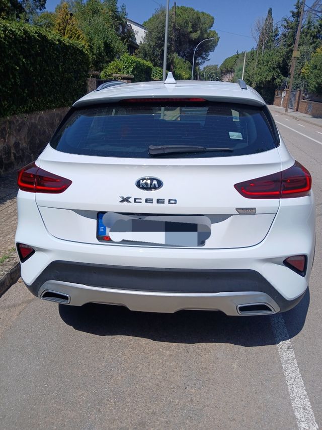 KIA XCeed 2021. 34000 kms. 160 CV
