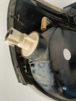 Piloto delantero Nissan Terrano II W116.