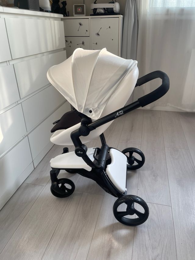 Carrito muñecas  Arias: Blanco 