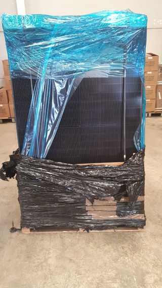 Kit solar balcón 800w con mricroinversor y cable