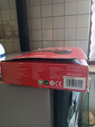 Modellino Ducati Desmosedici 2006 Loris Capirossi