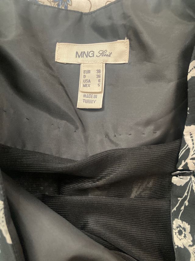 Falda negra Mango - estampada