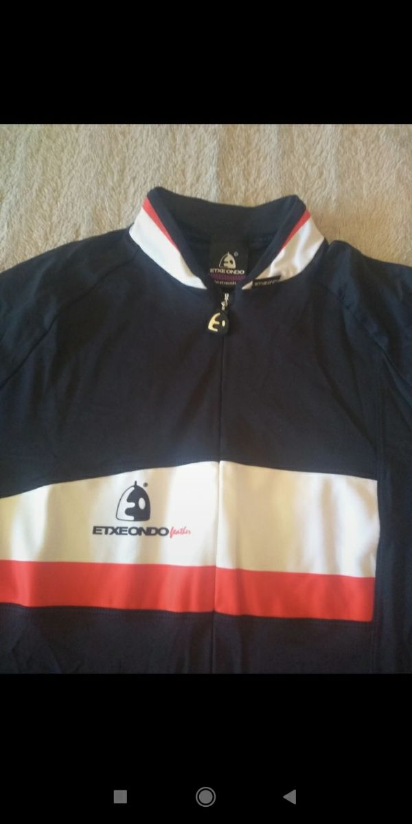 Maillot ciclismo Etxeondo