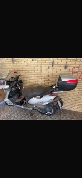 Scooter Kymco Agility 125