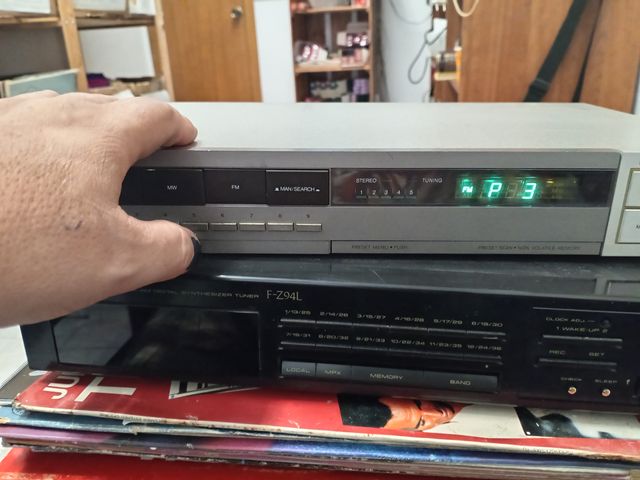 Sintonizador Philips F-2235 - Gris Plata