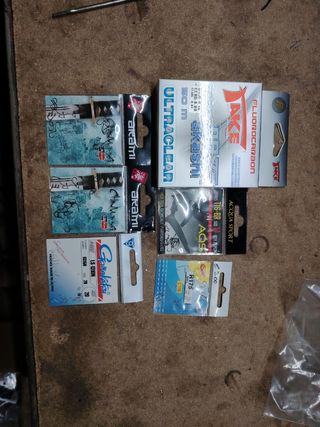 Ami e fili da pesca:5 lotti nuovi