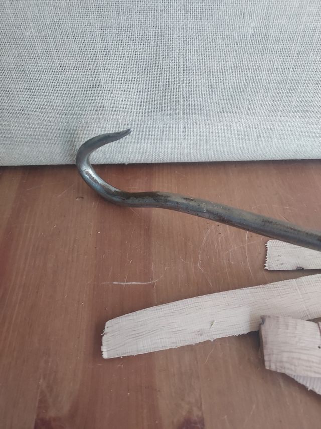 Gancho de forja antiguo