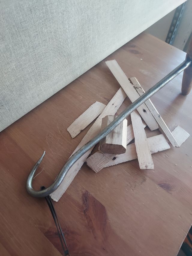 Gancho de forja antiguo