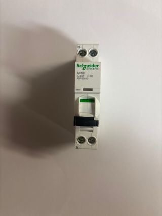 Interruptor automático Schneider Acti9 C16