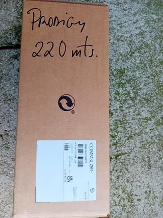 Cable Fibra Óptica COMMSCOPE GB 2025 220m