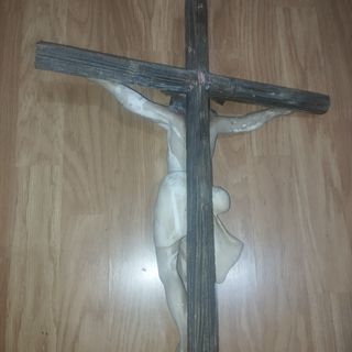 Crucifijo antiguo