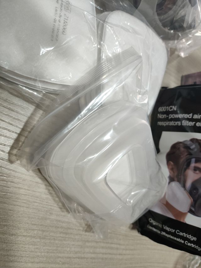 Maschera Respiratore con filtri