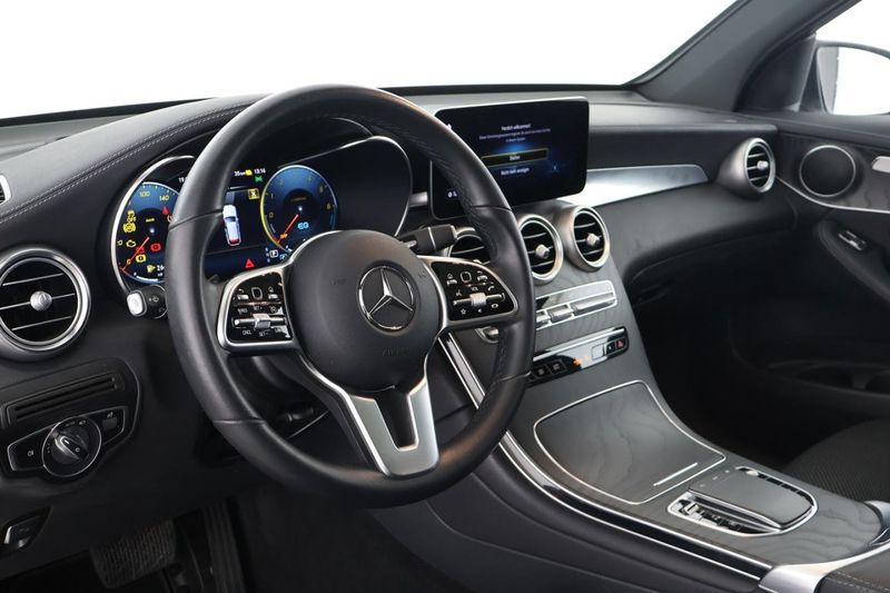Mercedes-Benz GLC 2021, foto 28