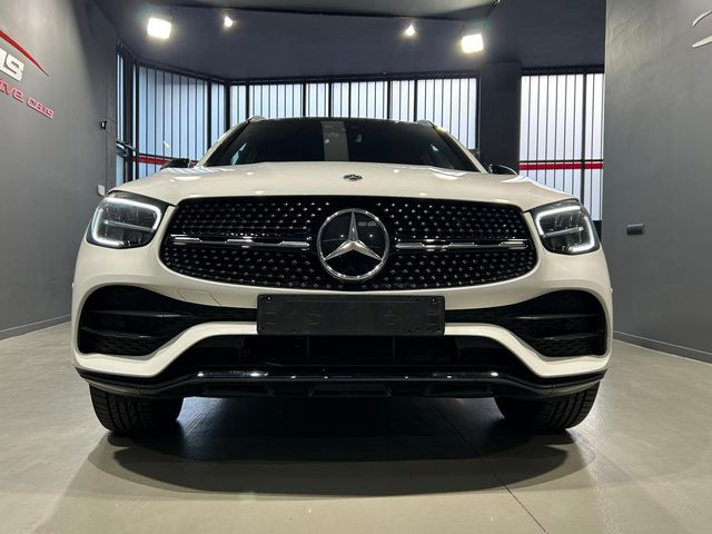 Mercedes-Benz GLC300de AMG 4MATIC