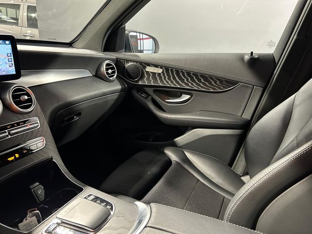 Mercedes-Benz GLC300de AMG 4MATIC