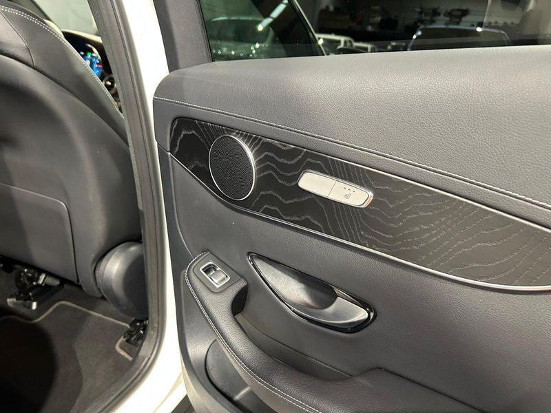 Mercedes-Benz GLC 2021, foto 46