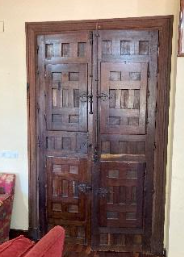 Puerta doble madera antigua