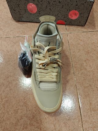 Air Jordan 4 Retro Off-White - Beige/Blanco