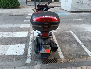 Kymco K - xct 300i - Scooter