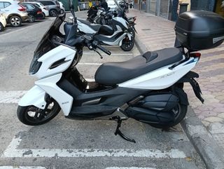 Kymco K - xct 300i - Scooter