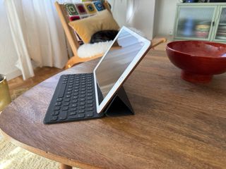iPad 7ª generación + teclado